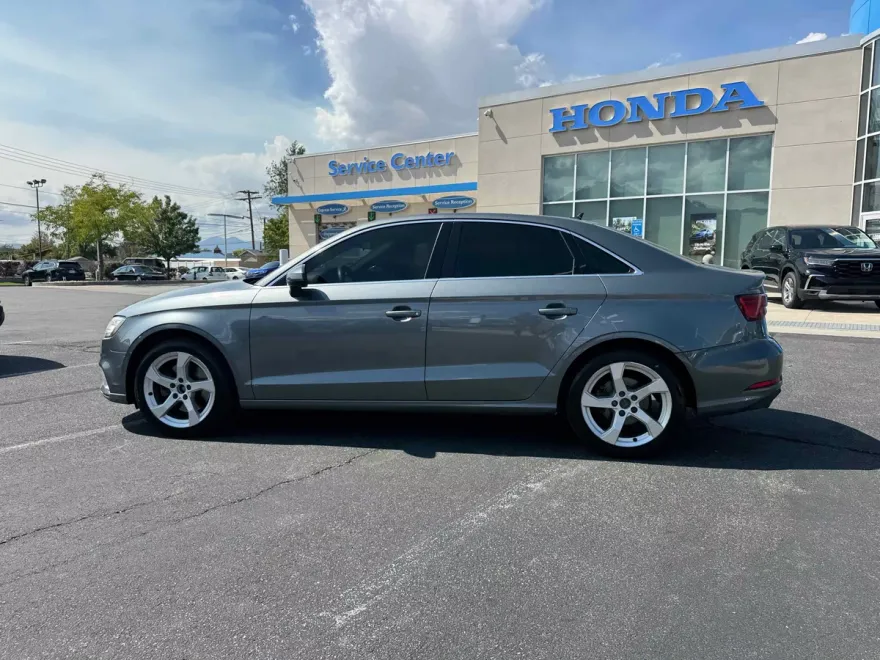 2019 Audi A3 2.0T Premium photo 1