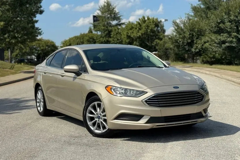 2017 Ford Fusion SE photo 1