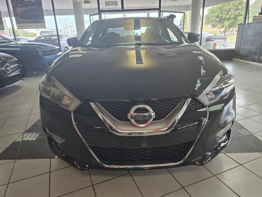 2017 Nissan Maxima Platinum photo 1