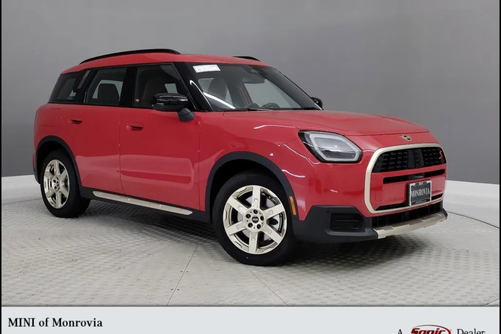 2025 Mini Countryman Signature photo 1