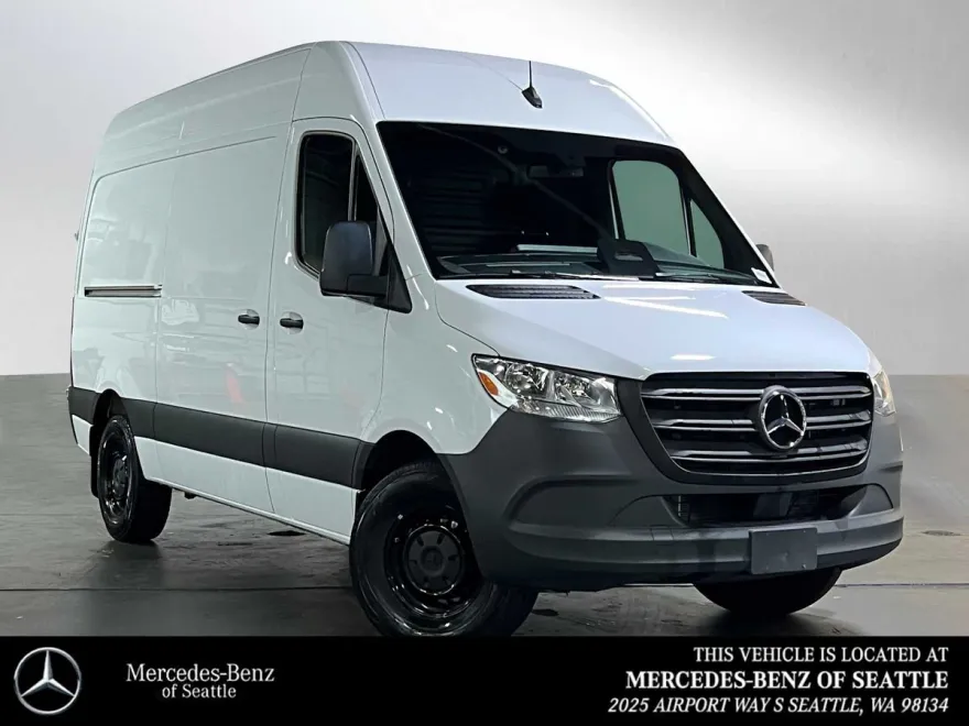 2025 Mercedes Benz Sprinter 2500 Standard Roof photo 1