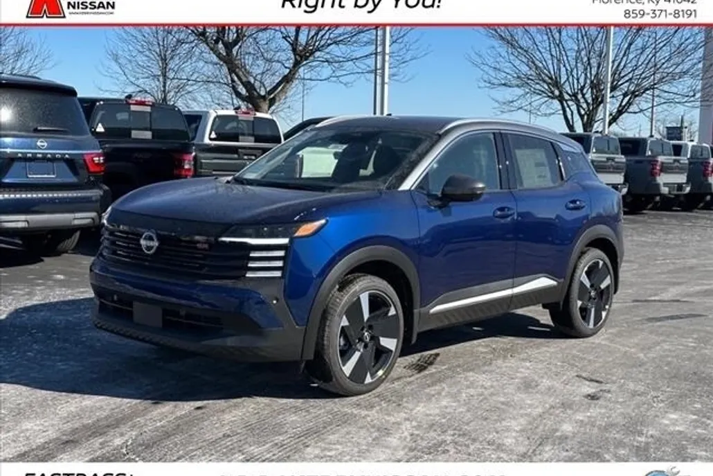 2025 Nissan Kicks SR photo 1