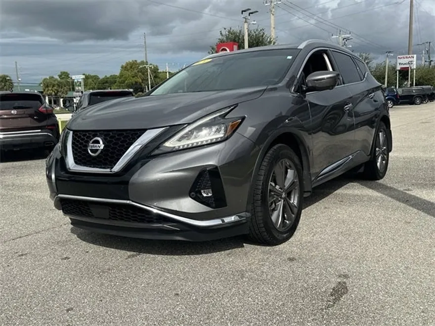 2021 Nissan Murano Platinum photo 1