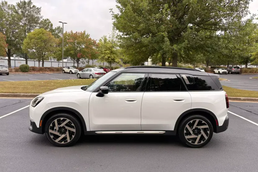 2026 Mini Countryman S ALL4 photo 1