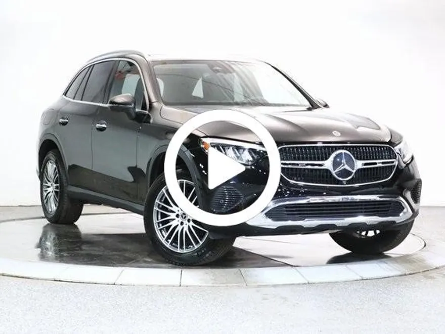 2023 Mercedes Benz GLC 300 4MATIC photo 1