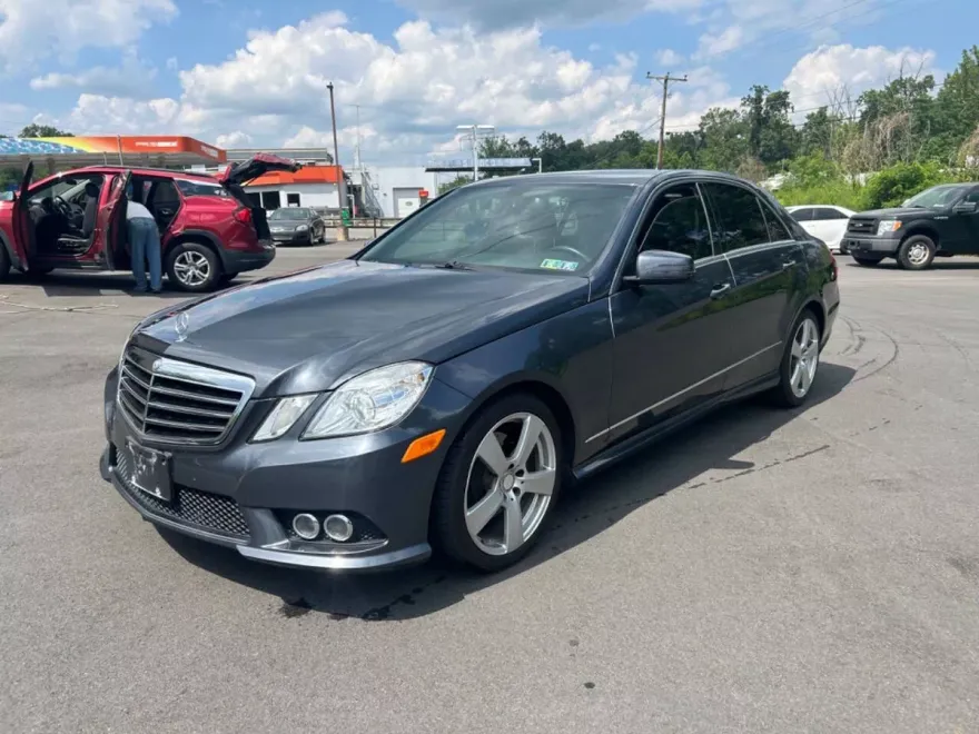 2010 Mercedes Benz E 350 Sport 4MATIC photo 1