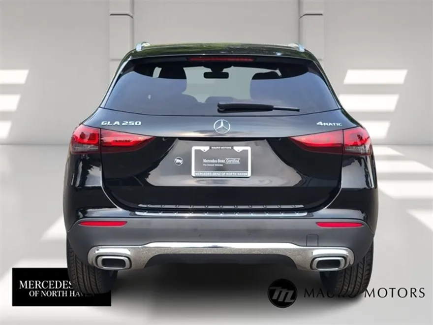 2022 Mercedes Benz GLA 250 4MATIC photo 1