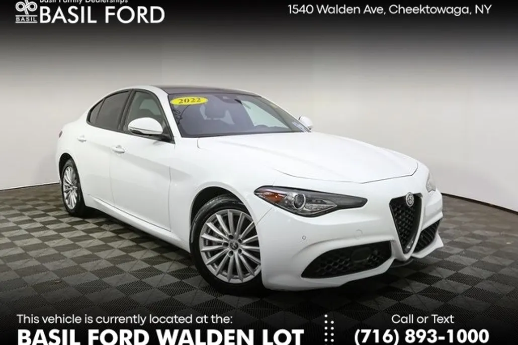 2022 Alfa Romeo Giulia SPRINT photo 1