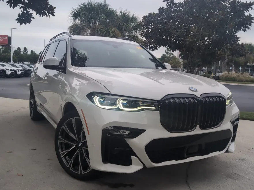 2021 Bmw X7 M50i photo 1