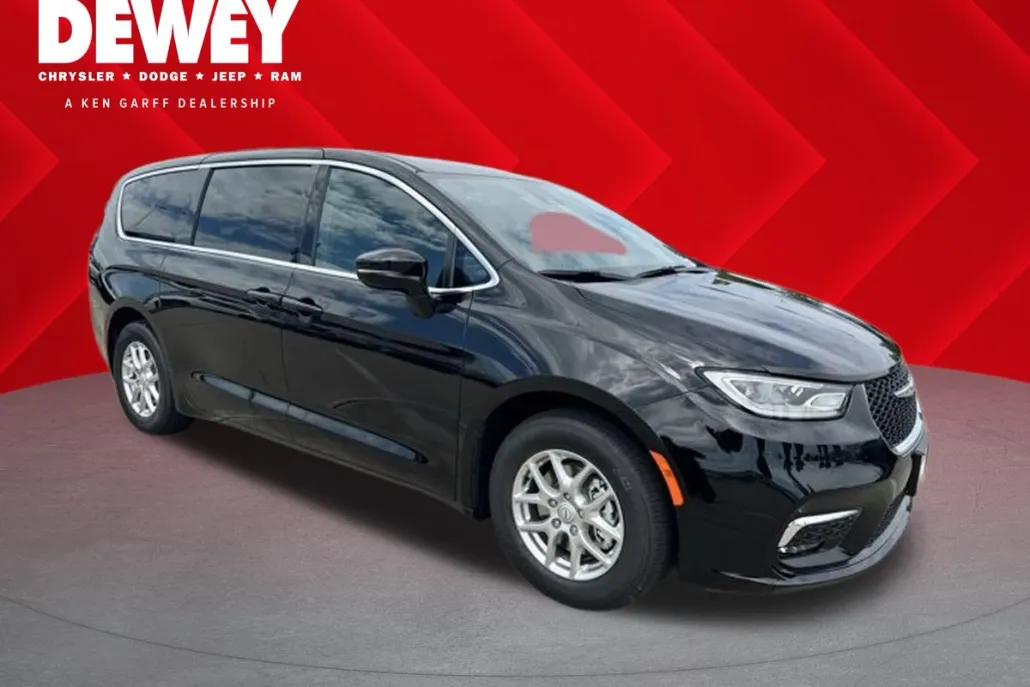 2026 Chrysler Pacifica photo 1