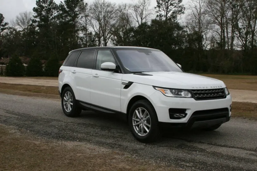 2016 Land Rover Range Rover Sport SE photo 1