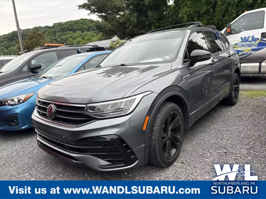 2023 Volkswagen Tiguan SE R-Line Black photo 1
