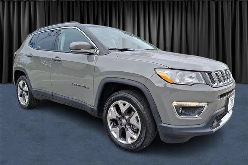 2021 Jeep Compass Limited photo 1