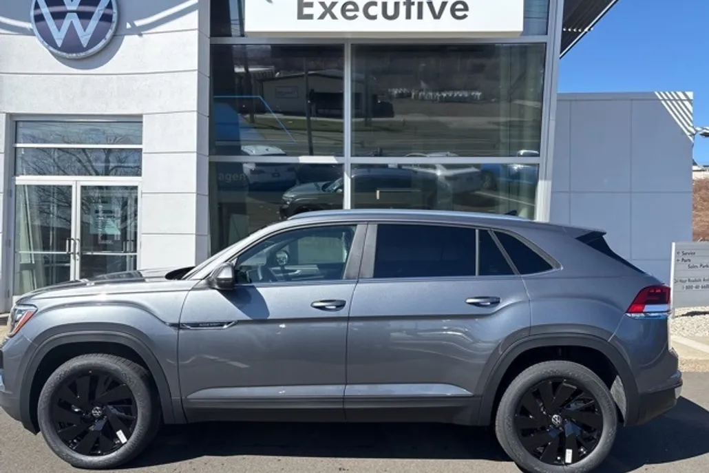 2025 Volkswagen Atlas Cross Sport SE Technology photo 1