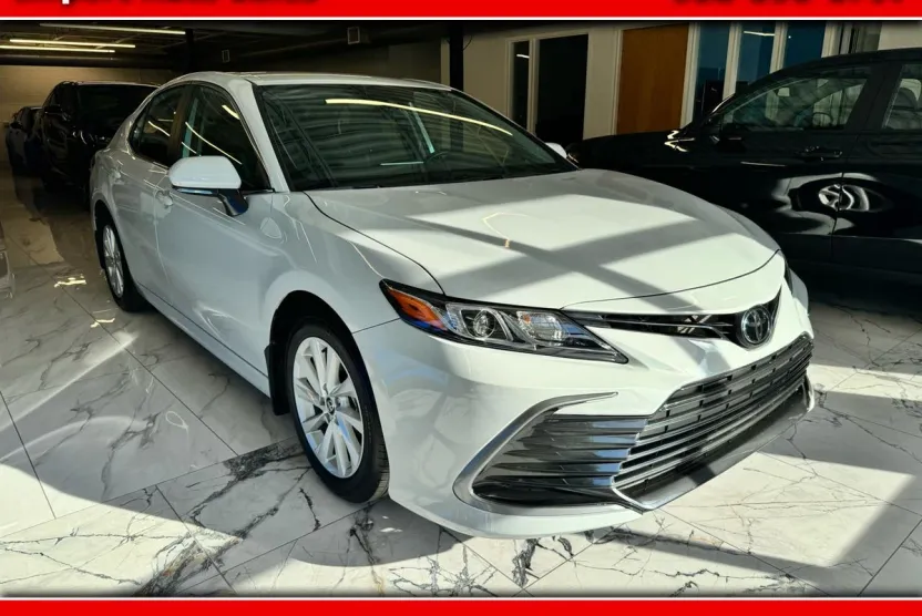 2024 Toyota Camry LE photo 1