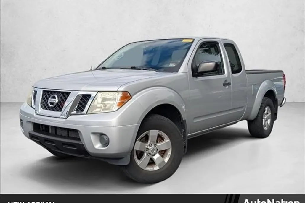 2012 Nissan Frontier King Cab SV photo 1