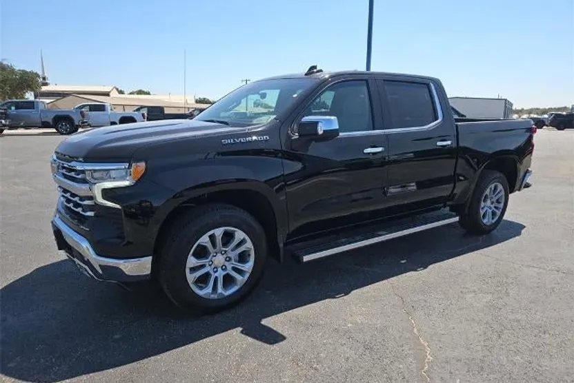 2026 Chevrolet Silverado 1500 LTZ photo 1