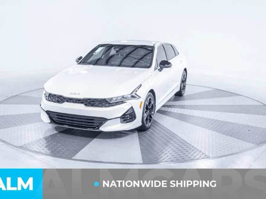 2022 Kia K5 GT-Line photo 1