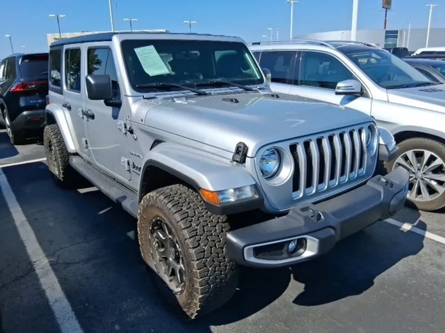 2022 Jeep Wrangler Unlimited Sahara photo 1
