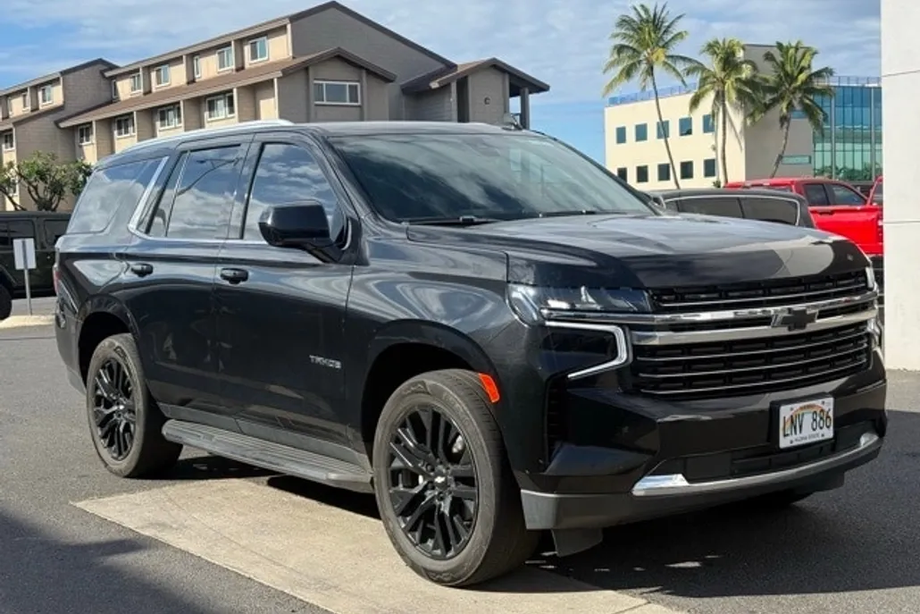 2021 Chevrolet Tahoe LT photo 1