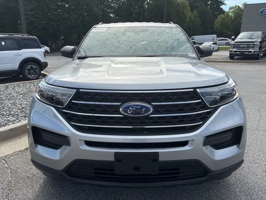 2021 Ford Explorer XLT photo 1