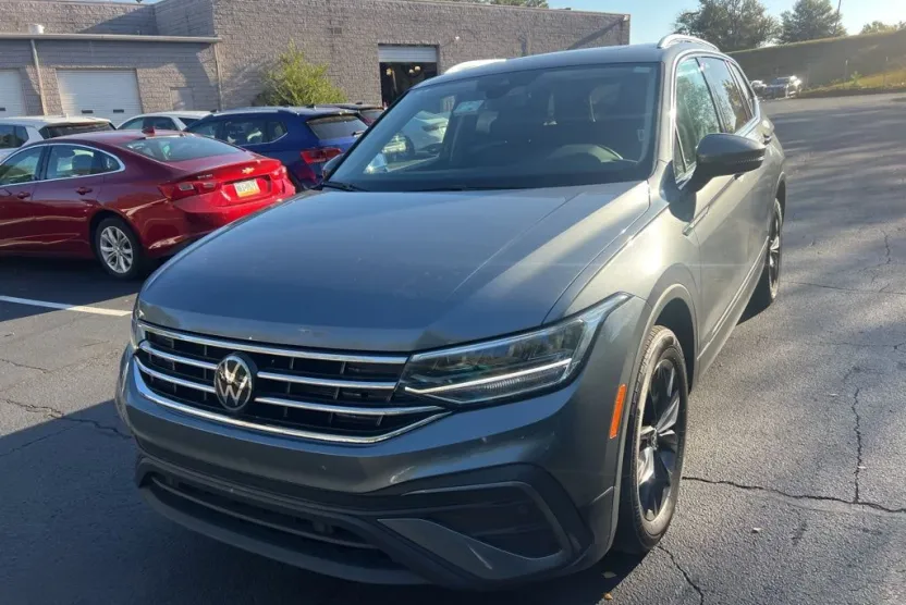 2024 Volkswagen Tiguan SE Wolfsburg Edition photo 1