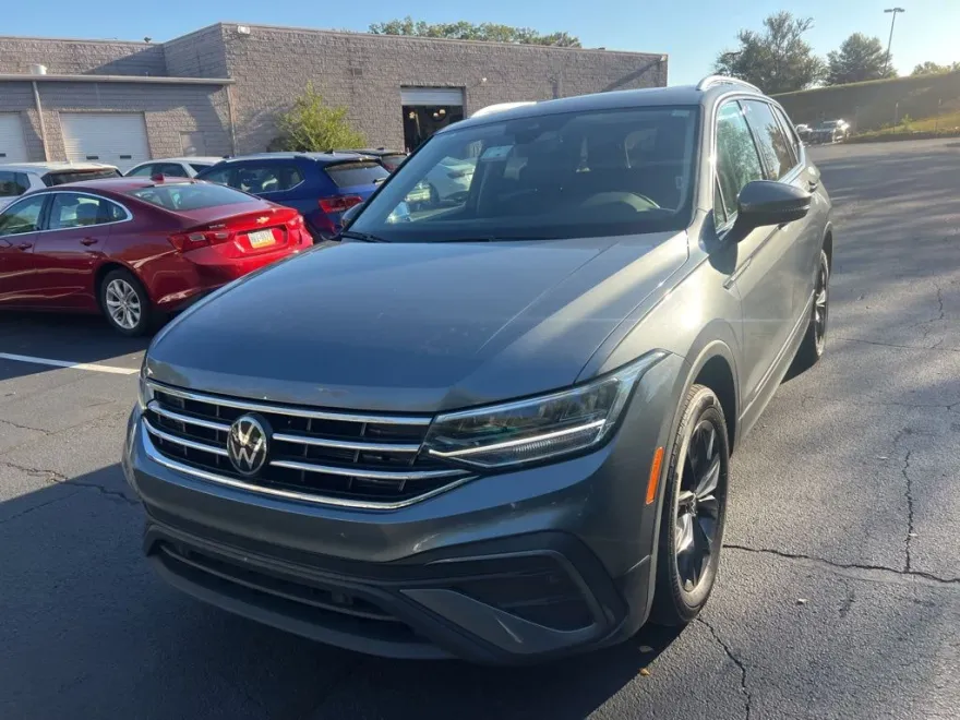 2024 Volkswagen Tiguan SE Wolfsburg Edition photo 1