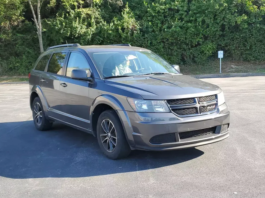 2017 Dodge Journey SE photo 1