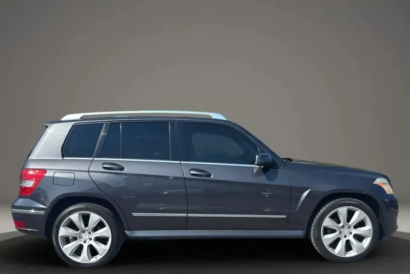 2010 Mercedes Benz GLK 350 4MATIC photo 1