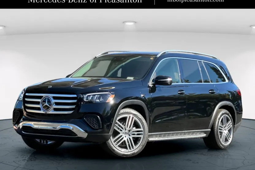 2026 Mercedes Benz GLS 450 4MATIC photo 1