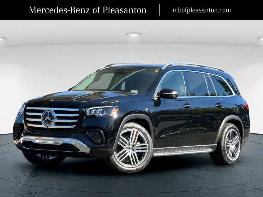 2026 Mercedes Benz GLS 450 4MATIC photo 1