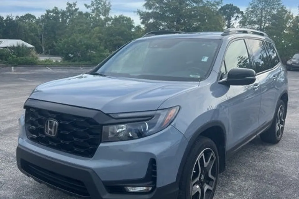2022 Honda Passport Elite photo 1