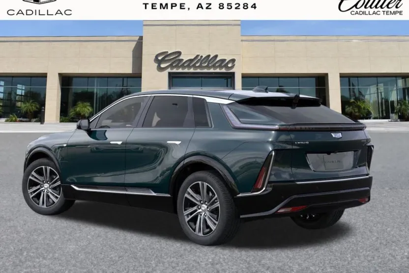 2025 Cadillac Lyriq Luxury photo 1