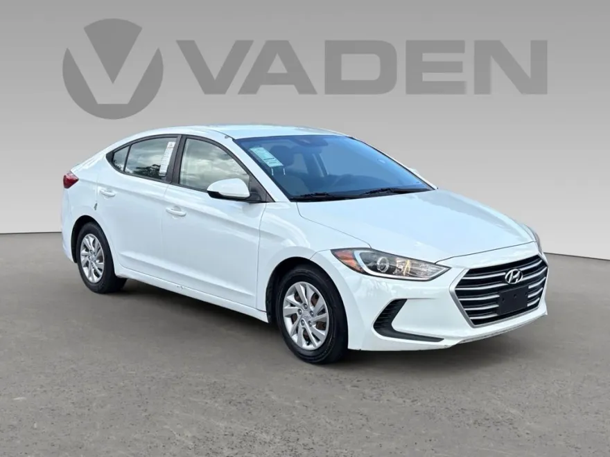 2017 Hyundai Elantra SE photo 1