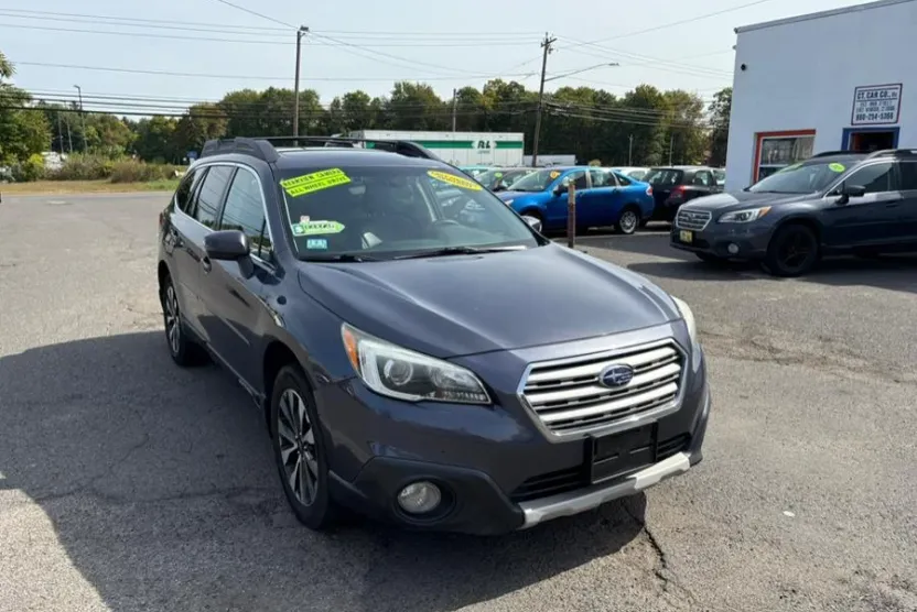 2015 Subaru Outback Limited photo 1