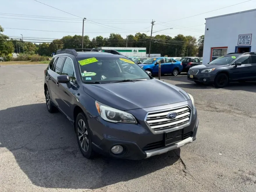 2015 Subaru Outback Limited photo 1