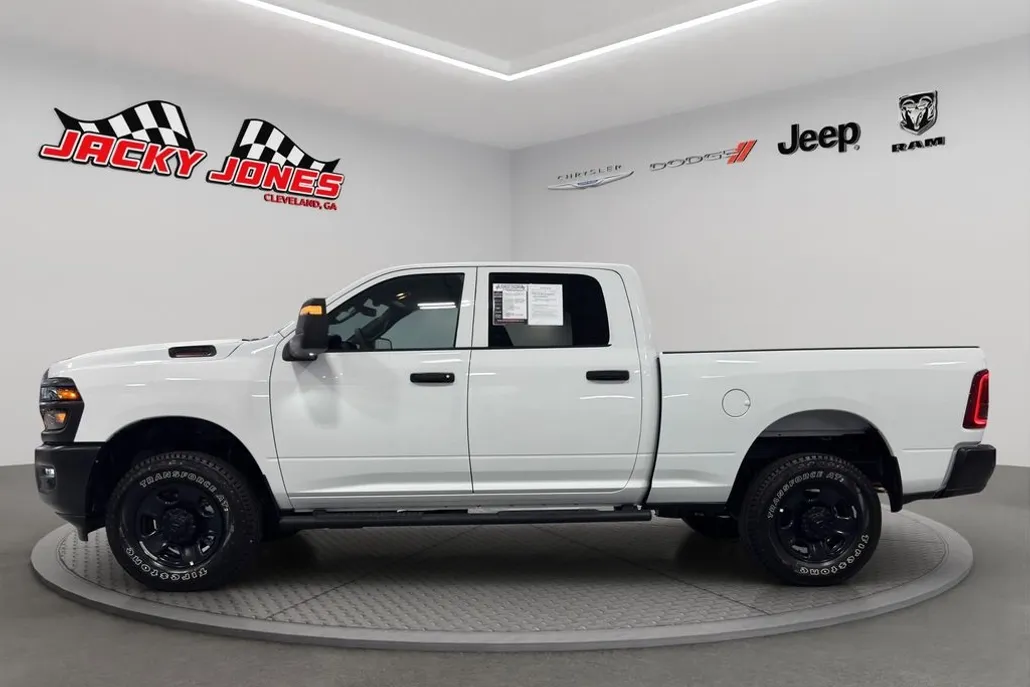 2025 Ram 2500 Tradesman photo 1