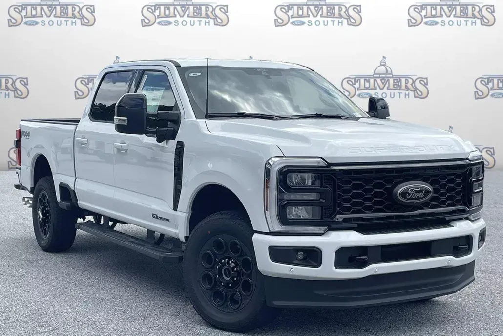 2025 Ford F-250 Lariat photo 1