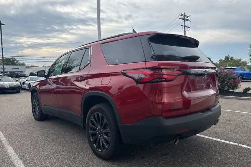 2023 Chevrolet Traverse RS photo 1