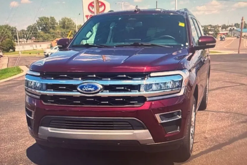 2024 Ford Expedition MAX Limited photo 1