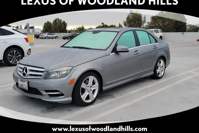 2011 Mercedes Benz C 300 photo 1