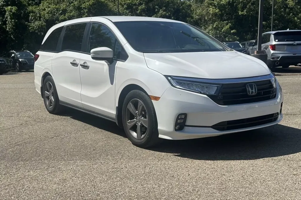 2023 Honda Odyssey EX photo 1