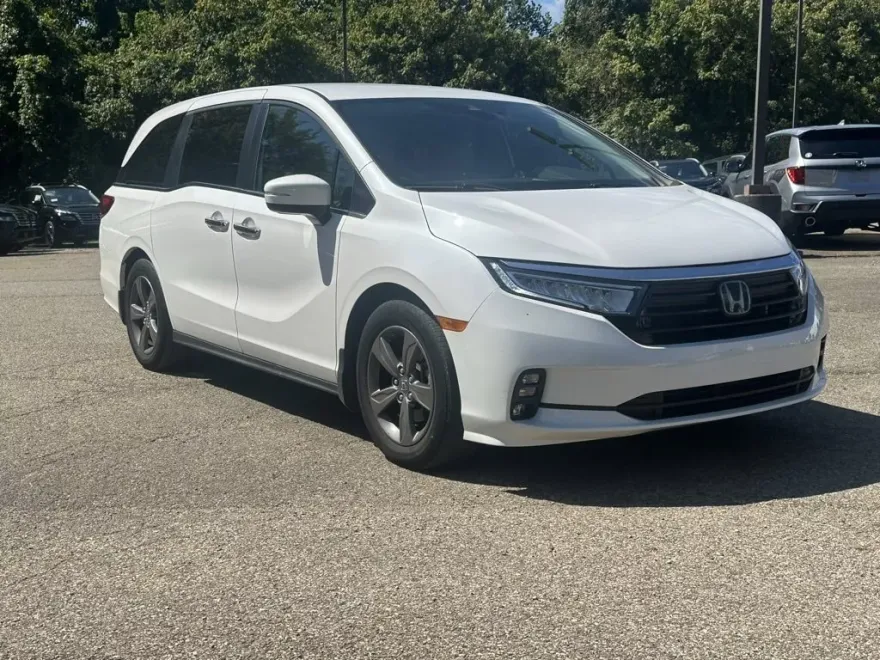 2023 Honda Odyssey EX photo 1