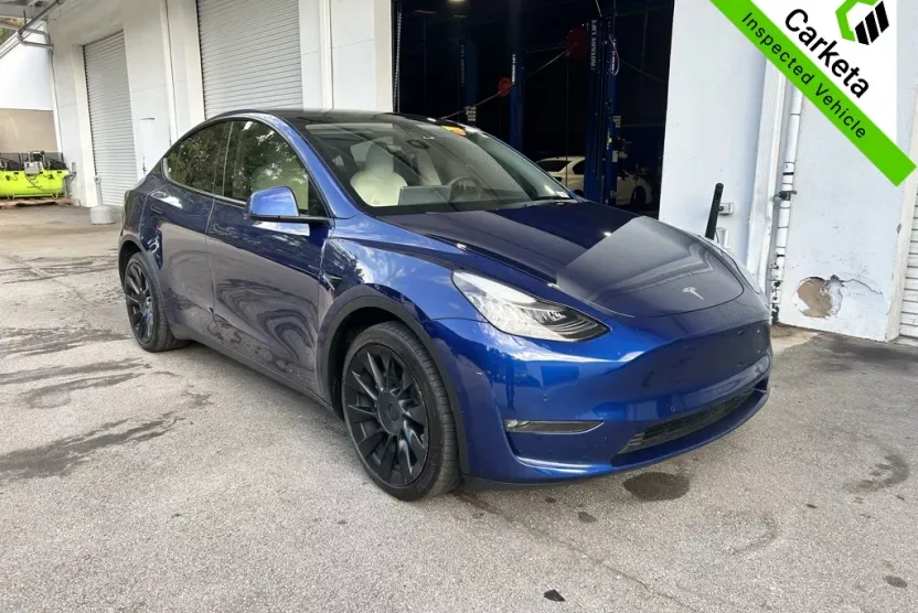 2021 Tesla Model Y Long Range photo 1
