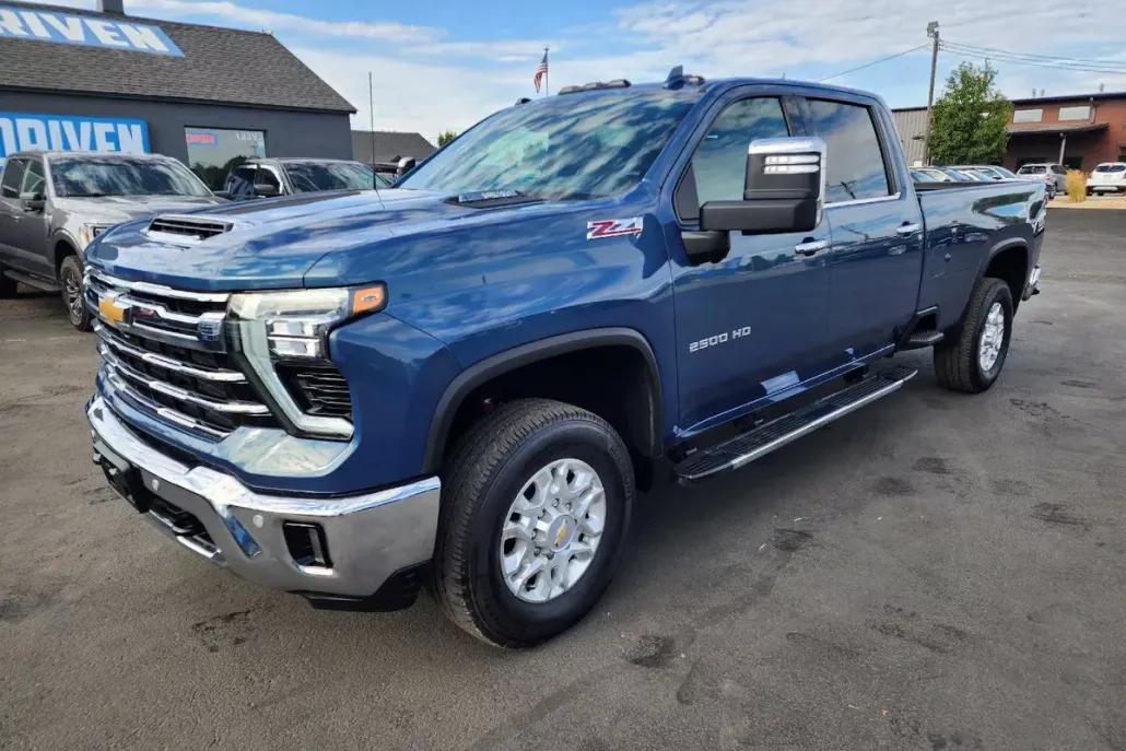 2024 Chevrolet Silverado 2500HD LTZ photo 1