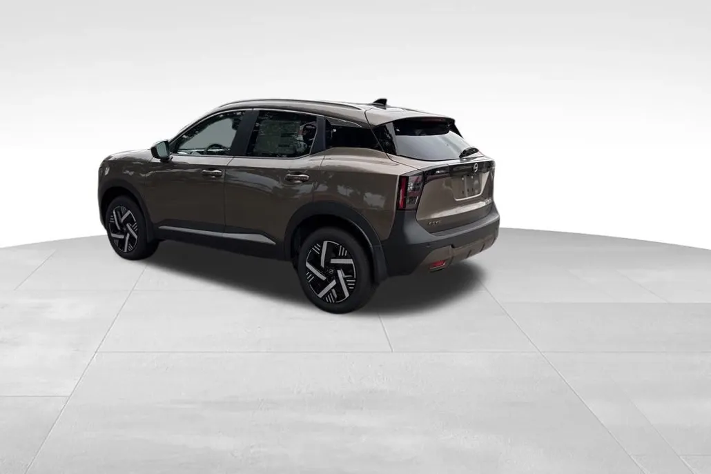 2026 Nissan Kicks SV photo 1