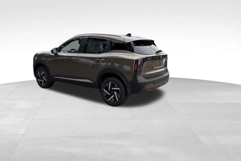 2026 Nissan Kicks SV photo 1