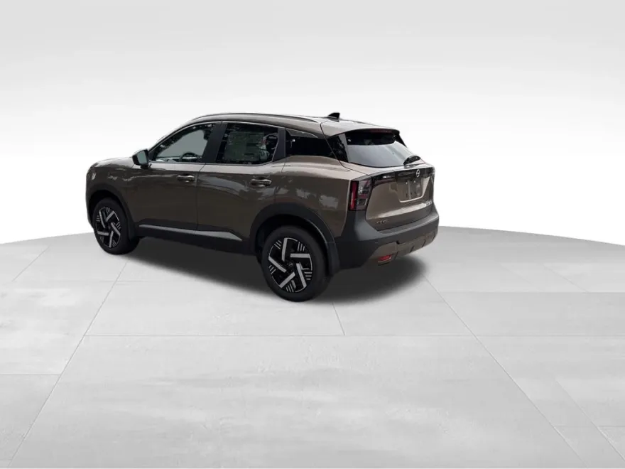 2026 Nissan Kicks SV photo 1