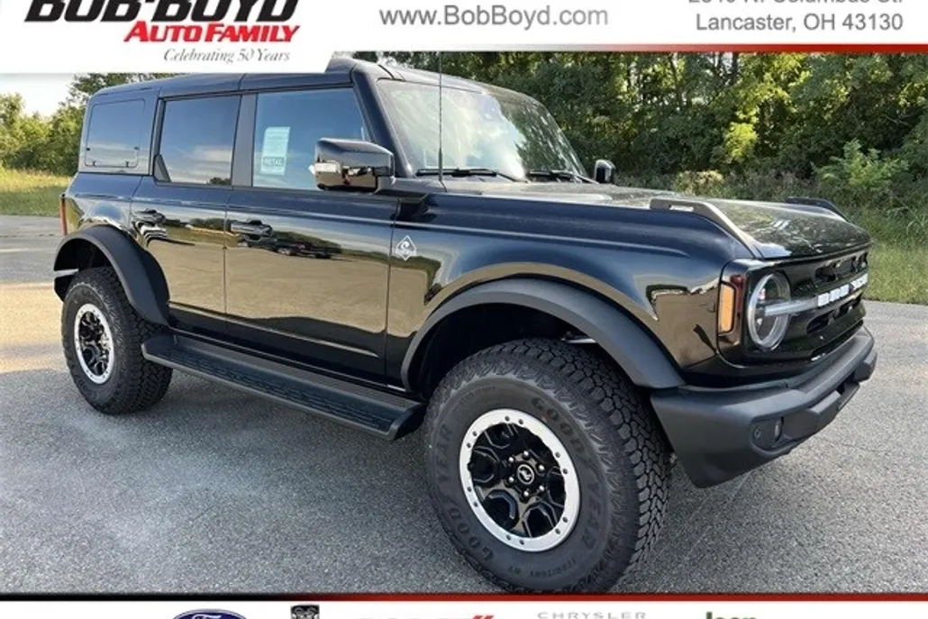 2025 Ford Bronco Outer Banks photo 1