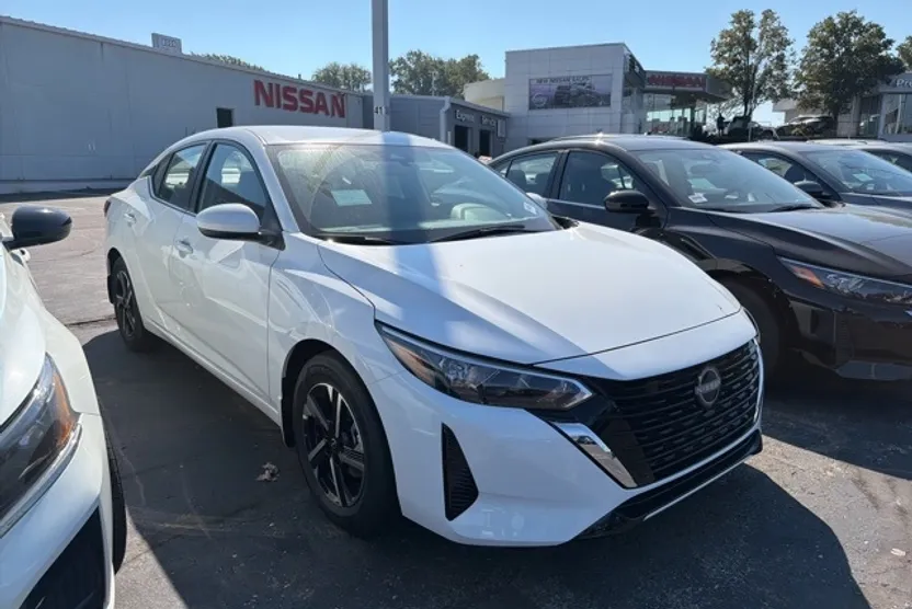 2025 Nissan Sentra SV photo 1